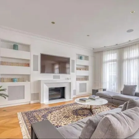 3br Champs Elisee Jean Mermoz Párizs